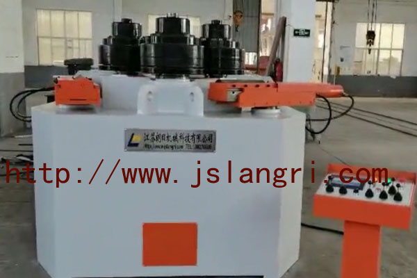 一批型材彎曲機驗收合格，已發(fā)往客戶